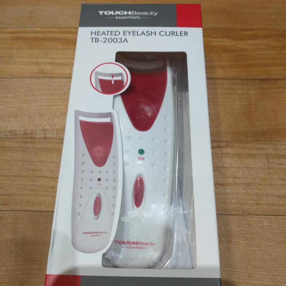 Free With Purchase! Heated Eyelash Curler